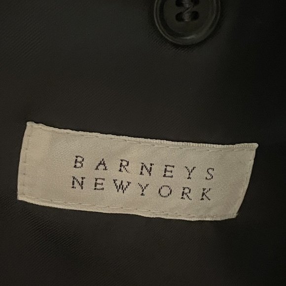 Gorgeous Men's Barneys New York Gray Virgin Wool Blazer Size 44R - Picture 3 of 5